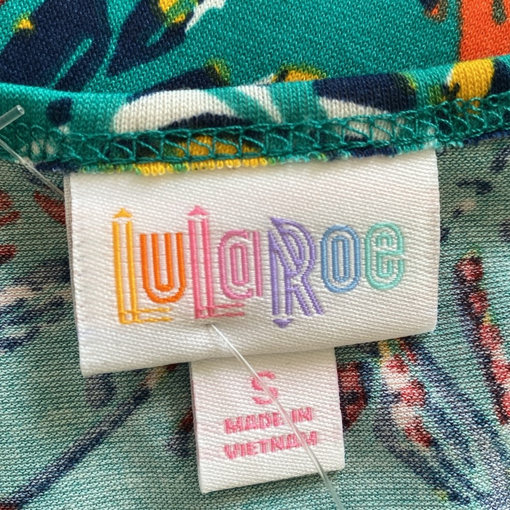 LuLaRoe “IRMA” HIGH-LOW TUNIC OVERSIZED TOP SIZE SMALL 🌟NWT🌟 - Picture 7 of 11
